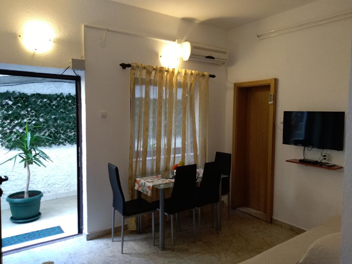 Guest House Villa Castio Petrovac Dış mekan fotoğraf