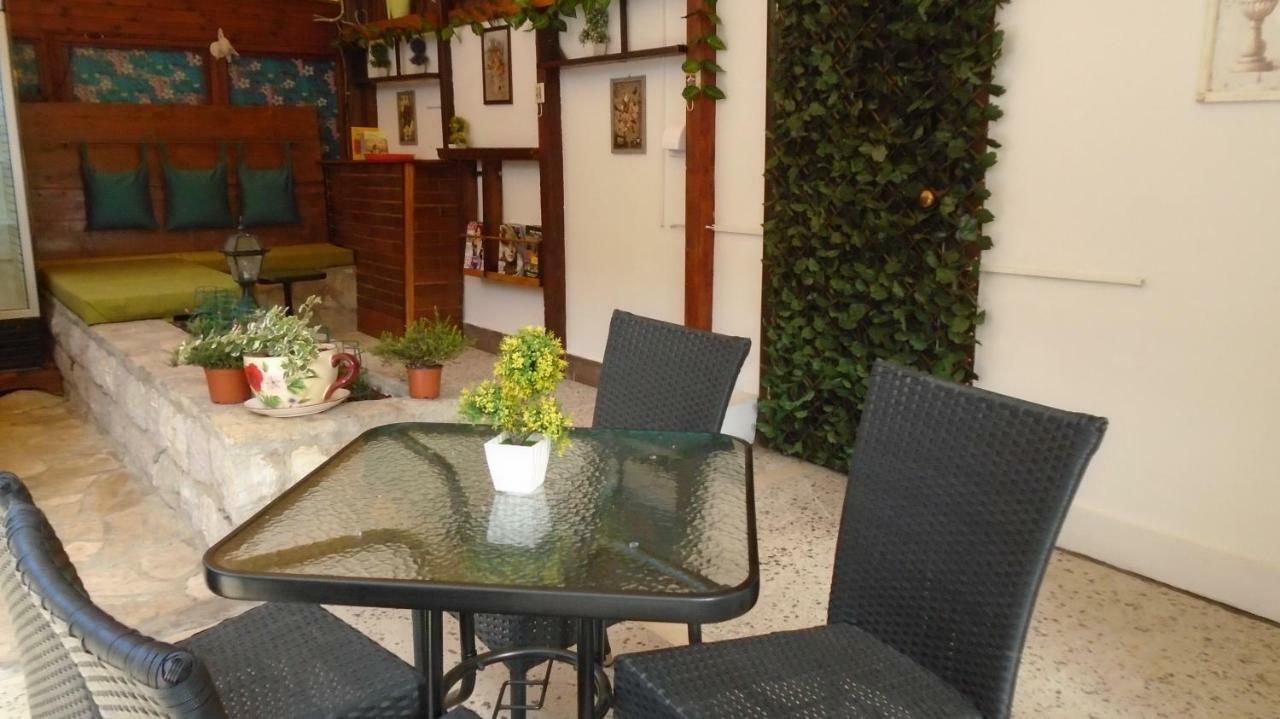 Guest House Villa Castio Petrovac Dış mekan fotoğraf